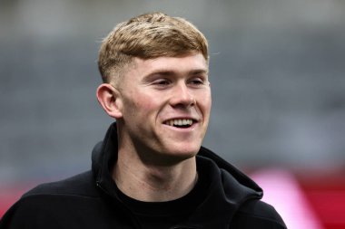 Lewis Hall of Newcastle United, Premier League karşılaşması öncesinde St.James 's Park, Newcastle, İngiltere' de 15 Ocak 2025 'te Newcastle United ile Wolverhampton Wanderers maçına geldi.