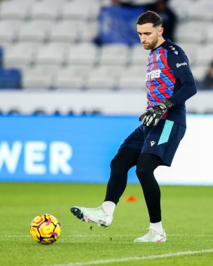 Kristal Saray 'dan Matt Turner, 15 Ocak 2025' te İngiltere 'de King Power Stadyumu' nda oynanan Premier Lig maçı öncesinde Leicester City - Crystal Palace maçından önce ısınıyor.