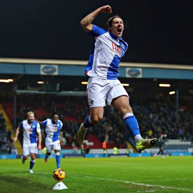 Blackburn Rovers takımından Callum Brittain, 15 Ocak 2025 'te Blackburn, İngiltere' deki Ewood Park 'ta oynanan Blackburn Rovers-Portsmouth maçında golünü kutluyor.