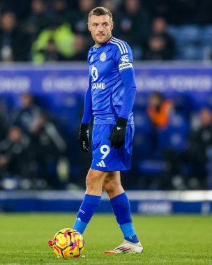 Leicester City 'den Jamie Vardy, 15 Ocak 2025' te King Power Stadyumu 'nda oynanan Premier Lig maçında Leicester City - Crystal Palace maçına bakıyor.