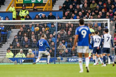 Everton 'dan Neal Maupay, 19 Ocak 2025' te Goodison Park, Liverpool 'da oynanan Premier League maçında Everton Tottenham Hotspur' a karşı 3-1 berabere kaldı.