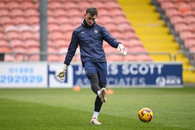 Blackpool 'dan Harry Tyrer, 18 Ocak 2025' te Blackpool, İngiltere 'deki Bloomfield Road' da oynanan Blackpool-Huddersfield 1 maçı öncesinde oynanan maç öncesi ısınma maçında...