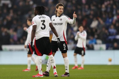 Fulham 'dan Joachim Andersen, 18 Ocak 2025' te King Power Stadyumu 'nda oynanan Premier Lig maçında takım arkadaşlarına Leicester City ve Fulham maçında baş parmağını kaldırdı.