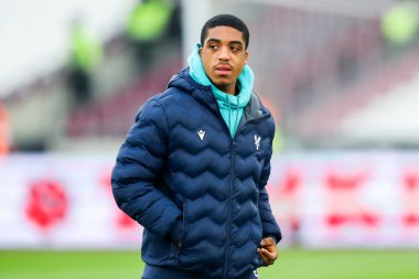 Crystal Palace 'dan Caleb Kporha, 18 Ocak 2025' te Londra 'daki Londra Stadyumu' nda oynanan Premier League maçı öncesinde Londra Stadyumu 'na geldi.
