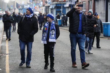 Everton taraftarları, 19 Ocak 2025 'te Goodison Park, Liverpool' da oynanan Everton Tottenham Hotspur maçından önce Goodison Park 'a gidiyor.