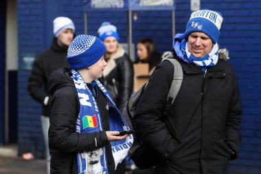 Everton taraftarları, 19 Ocak 2025 'te Goodison Park, Liverpool' da oynanan Everton Tottenham Hotspur maçından önce Goodison Park 'a gidiyor.