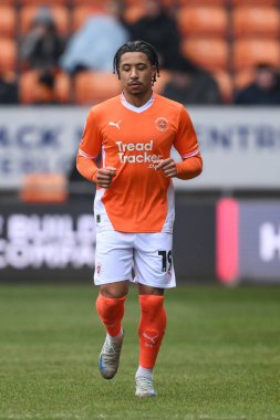 Blackpool takımından Sammy Silvera 18 Ocak 2025 'te Bloomfield Road, Blackpool' da Blackpool-Huddersfield Town maçında