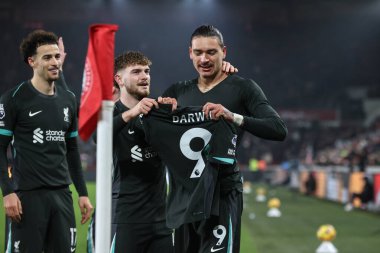 Liverpool 'lu Darwin Nez, 18 Ocak 2025' te İngiltere 'deki Gtech Community Stadyumu' nda oynanan Premier League karşılaşması Brentford-Liverpool maçında 0-1 kazanma hedefini kutluyor.
