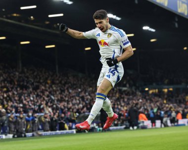 Leeds United takımından Solomon, 19 Ocak 2025 'te Leeds Road, İngiltere' de oynanan ve Leeds United ile Sheffield arasında oynanan Gökyüzü İddia Şampiyonası maçında 1-0 yenilen golünü kutluyor.