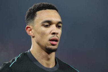 Liverpool 'dan Trent Alexander-Arnold Premier League maçı sırasında Brentford, Liverpool' a karşı Gtech Community Stadyumu, Londra, Birleşik Krallık, 18 Ocak 2025