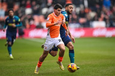 Blackpool 'dan Rob Apter, 18 Ocak 2025' te Bloomfield Road, Blackpool, İngiltere 'de oynanan Blackpool-Huddersfield Town maçında 1-0 kazanma hedefini kutluyor.