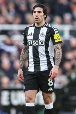 Newcastle United takımından Sandro Tonali 18 Ocak 2025 'te St. James' s Park, Newcastle, İngiltere 'de oynanan Premier League karşılaşmasında Newcastle United' a karşı Bournemouth