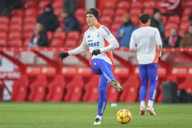 Nottingham Ormanı 'ndan Ryan Yates Premier League maçında ısınma turunda Nottingham Forest Southampton' a karşı City Ground, Nottingham, İngiltere, 19 Ocak 2025