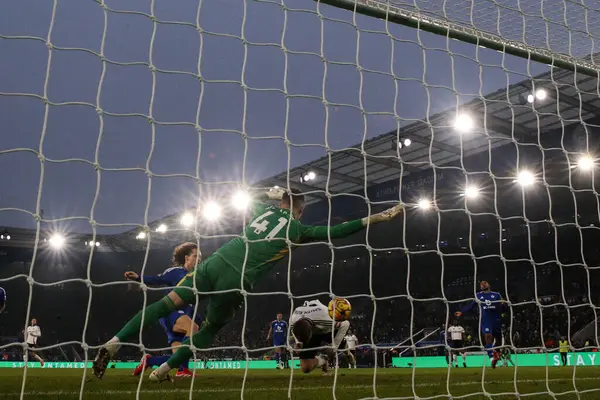 Fulham 'dan Emile Smith Rowe 18 Ocak 2025' te King Power Stadyumu 'nda Leicester City ile Fulham arasındaki Premier League maçında 0-1' lik skorla gol attı.