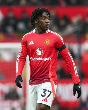 Manchester United 'tan Kobbie Mainoo Premier League maçı sırasında Manchester United ve Hove Albion' a karşı Old Trafford, Manchester, İngiltere, 19 Ocak 2025
