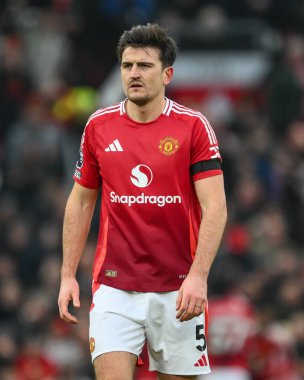 Manchester United ve Hove Albion arasında oynanan Premier League maçı sırasında Manchester United 'dan Harry Maguire, Old Trafford, Manchester, İngiltere, 19 Ocak 2025