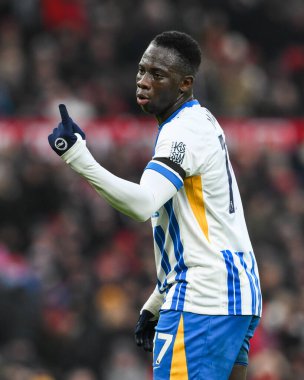 Brighton & Hove Albion 'dan Yankuba Minteh, Manchester United ve Hove Albion' ın 19 Ocak 2025 'te Old Trafford, Manchester' da oynadığı Premier League maçında Hakem Peter Bankes 'a tepki gösterdi.