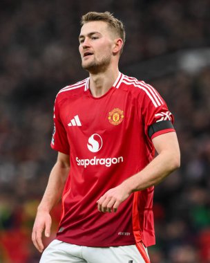 Manchester United ve Hove Albion arasında oynanan Premier Lig karşılaşmasında Manchester United 'dan Matthijs de Ligt, Manchester United ile Old Trafford, Manchester, İngiltere, 19 Ocak 2025