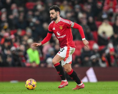 Manchester United takımından Bruno Fernandes, Manchester United ile Brighton ve Hove Albion arasındaki 19 Ocak 2025 'te oynanan Premier League karşılaşmasında topa bir son verdi.