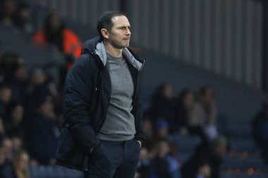 Coventry City 'nin teknik direktörü Frank Lampard 21 Ocak 2025' te İngiltere 'de Blackburn Park' ta Blackburn Rovers 'a karşı Coventry City maçında