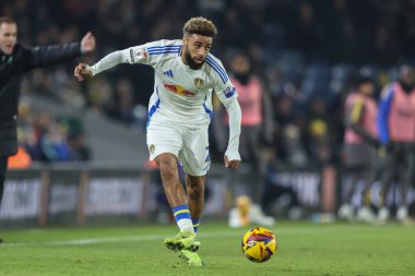 Leeds United takımından Jayden Bogle, 22 Ocak 2025 tarihinde Leeds, İngiltere 'deki Elland Road' da oynanan Leeds United-Norwich City maçında pas attı.