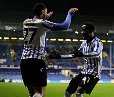 Sheffield Wednesday 'den Djeidi Gassama, 22 Ocak 2025' te İngiltere 'nin Sheffield kentinde Çarşamba günü Bristol City' ye karşı oynanan Gökyüzü İddia Şampiyonası maçında golünü kutluyor.
