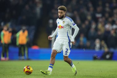 Leeds United takımından Jayden Bogle, 22 Ocak 2025 tarihinde Leeds, İngiltere 'deki Elland Road' da oynanan Leeds United-Norwich City maçında pas attı.