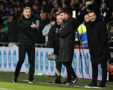 Wrexham teknik direktörü Phil Parkinson, Wrexham-Birmingham maçında tepki gösterdi. Wrexham - Birmingham City maçı, SToK Cae Ras, Wrexham, İngiltere, 23 Ocak 2025