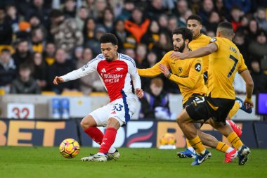 Arsenal 'den Ethan Nwaneri Premier League maçında Wolverhampton Wanderers Arsenal' e karşı Molineux, Wolverhampton, Birleşik Krallık 'ta 25 Ocak 2025' te oynanan maçta topla hareket halinde.