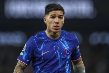 Chelsea 'den Enzo Fernnndez Premier League maçında Manchester City ile Chelsea maçında Etihad Stadyumu, Manchester, İngiltere, 25 Ocak 2025