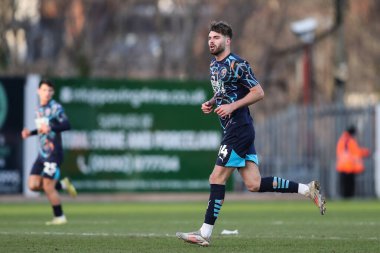 Blackpool 'dan Tom Bloxham, Sky Bet Ligi 1 karşılaşmasında Exeter City ile Blackpool arasındaki St. James' Park, Exeter, İngiltere, 25 Ocak 2025