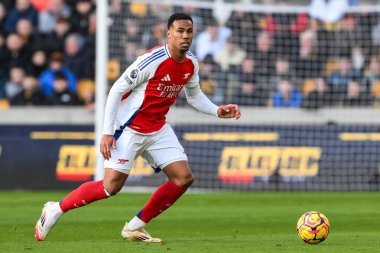 Gabriel, Premier Lig maçında Wolverhampton Wanderers ile Molineux, Wolverhampton, Birleşik Krallık 'ta 25 Ocak 2025' te Arsenal maçında topa vuruyor.
