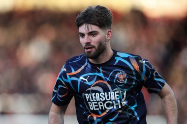 Blackpool 'dan Tom Bloxham, Sky Bet Ligi 1 karşılaşmasında Exeter City ile Blackpool arasındaki St. James' Park, Exeter, İngiltere, 25 Ocak 2025