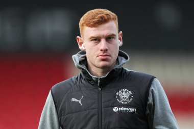 Blackpool 'dan Mackenzie Chapman, 25 Ocak 2025' te İngiltere 'deki St. James' Park, Exeter 'da oynanan Sky Bet 1 maçı öncesinde geldi.