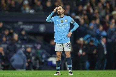 Manchester City 'nin Chelsea' ye karşı oynadığı Premier League maçında Manchester City 'den Bernardo Silva, Etihad Stadyumu, Manchester, Birleşik Krallık, 25 Ocak 2025