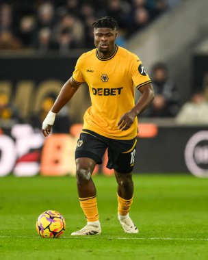Wolverhampton Wanderers takımından Emmanuel Agbadou, Premier League maçında Wolverhampton Wanderers 'a karşı Molineux, Wolverhampton, Birleşik Krallık, 25 Ocak 2025