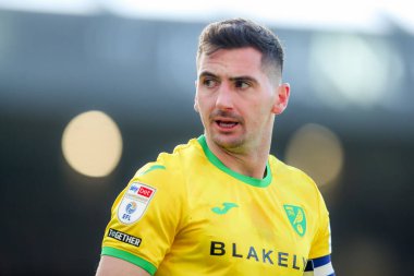 Norwich City 'den Kenny McLean 25 Ocak 2025' te Norwich City 'nin Carrow Road, Norwich City' e karşı oynadığı Sky Bet Şampiyonası maçında tepki gösterdi.