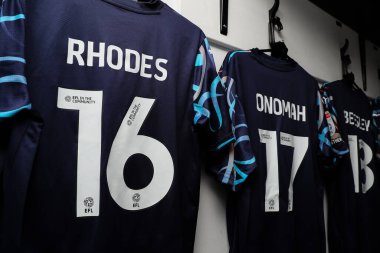 Blackpool 'un deplasman tişörtü Sky Bet Ligi 1 maçı öncesinde soyunma odasında asılıydı. Exeter City, Blackpool' a karşı St. James 'Park, Exeter, Birleşik Krallık, 25 Ocak 2025