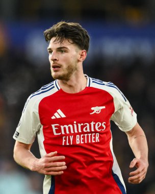 Arsenal 'den Declan Rice, İngiltere' nin Wolverhampton kentinde oynanan Premier League maçında Wolverhampton Wanderers, Arsenal 'e karşı 25 Ocak 2025