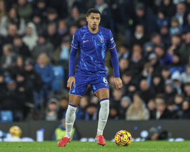 Chelsea 'li Levi Colwill Premier League maçında Manchester City ile Chelsea maçında Etihad Stadyumu, Manchester, Birleşik Krallık, 25 Ocak 2025