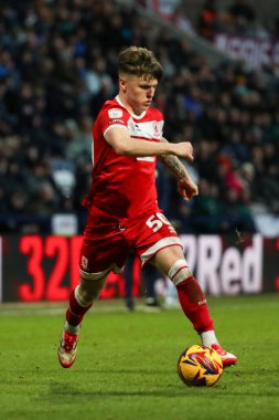 Middlesbrough 'dan Ben Doak, 25 Ocak 2025' te İngiltere 'nin Deepdale kentinde oynanan Sky Bet Şampiyonası' nda Preston North End - Middlesbrough maçında topu arkaya sürüyor.
