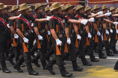 Hint ordusu JAMMU ve KASHMIR RIFLES Alayı, 24 Ocak 2025 tarihinde Hindistan 'ın Kolkata kentinde yapılacak Cumhuriyet Günü geçit töreninin son provasını gerçekleştirdi.. 