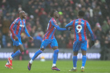Kristal Saray 'dan Romain Esse, 26 Ocak 2025' te İngiltere 'nin Selhurst Park kentinde oynanan Premier Lig maçı Crystal Palace ve Brentford maçında 1-2 kazanma hedefini kutluyor.