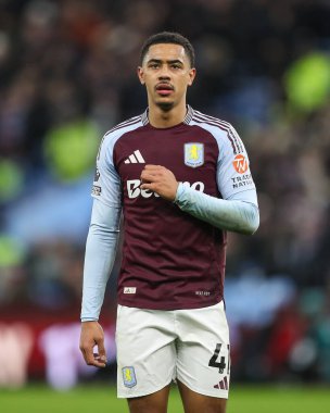 Aston Villa 'dan Jacob Ramsey Premier Lig karşılaşmasında Aston Villa, West Ham United' a karşı Villa Park, Birmingham, Birleşik Krallık, 26 Ocak 2025