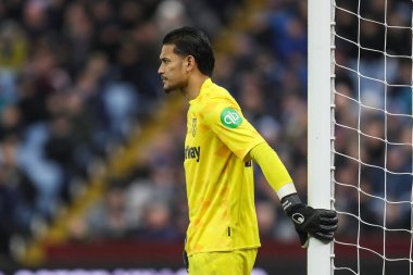West Ham United takımının Alphonse Areola 'sı Premier League maçında Aston Villa, West Ham United' a karşı Villa Park, Birmingham, Birleşik Krallık, 26 Ocak 2025