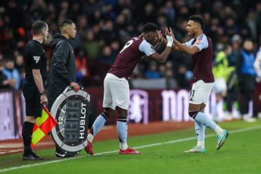 Aston Villa 'dan Jhon Durn, 26 Ocak 2025' te Birmingham 'daki Villa Park' ta oynanan Premier Lig karşılaşmasında Aston Villa ile West Ham United 'ın yerini aldı.