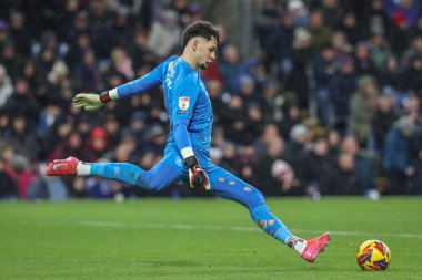 Burnley 'den James Trafford 27 Ocak 2025' te Burnley - Leeds United Turf Moor, Burnley, İngiltere 'de oynanan Gökyüzü İddia Şampiyonası maçında görev başında.