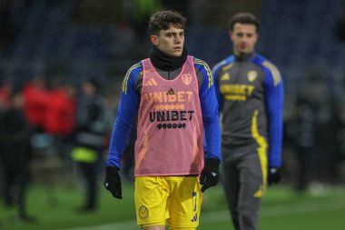 Leeds United takımından Daniel James 27 Ocak 2025 'te Burnley - Leeds United maçında maç öncesi ısınma maçında Turf Moor, Burnley, İngiltere