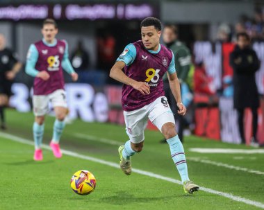 Burnley takımından CJ Egan-Riley 27 Ocak 2025 'te Burnley - Leeds United maçında Turf Moor, Burnley, İngiltere' de karşılaştı.