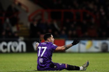 Elliott Stevenage Listesi, 28 Ocak 2025 'te SToK Cae Ras, Wrexham, İngiltere' de oynanan Wrexham-Stevenage maçında hakem kararının alınamamasına tepki gösterdi.